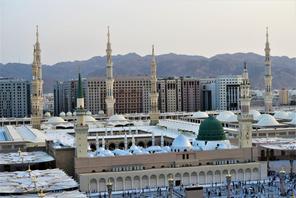 Al-Masjid_An-Nabawi_(Bird's_Eye_View)